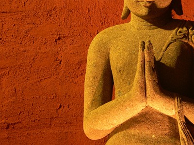 Picture of a statue of buddha's praying hand