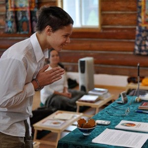 A young Abbey retreatant, bowing to Venerable Chodron.